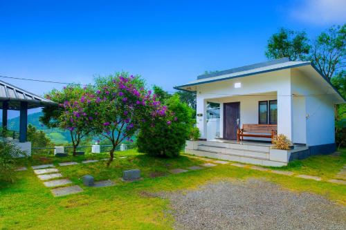 Vythiri Silver Mist Hilltop Villa By VOYE HOMES
