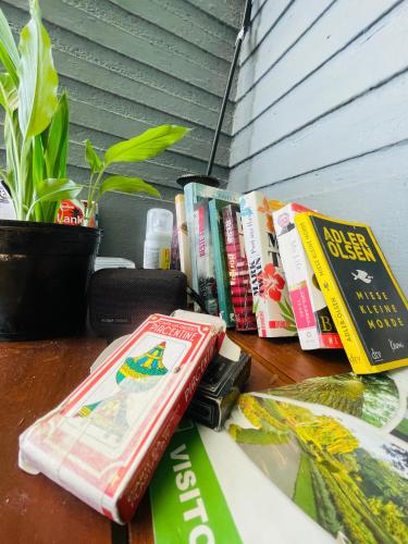 The Lake Round Guest House in Kandy