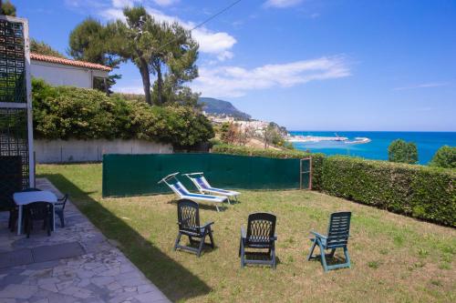 Trilocale con giardino a pochi passi dalla spiaggia