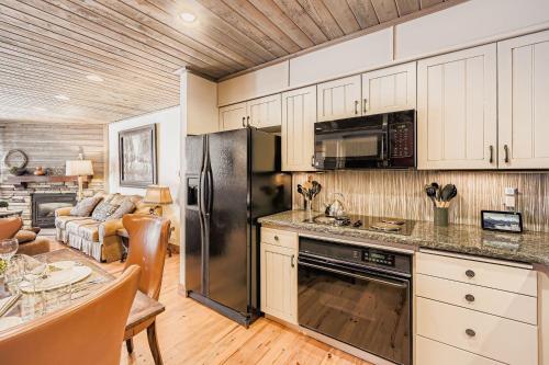51 SnowFlower condo - image 3
