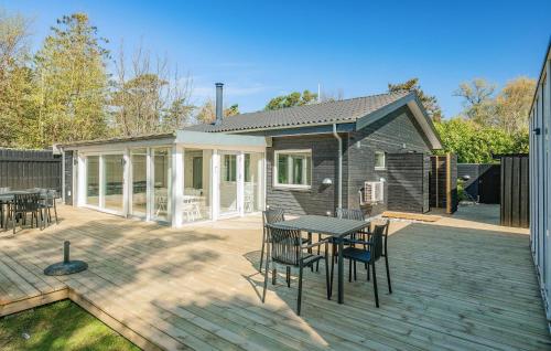 Unterkunft von außen, 4 Bedroom Lovely Home In Væggerløse in Vaeggerlose