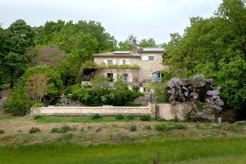 MAISON 8 à 10p, piscine, parc, campagne sans voisin en Drôme provençale gîte à louer Pont-de-Barret