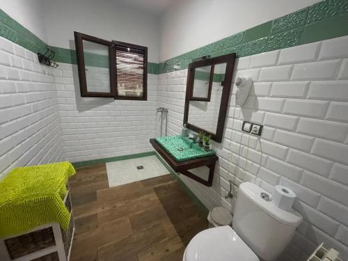 Bathroom, Casa Rural Huerta Del Cura in Fuente de las Monjas