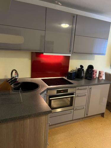 Ferienwohnung Nähe Autobahn Ruhige Lage für Familien & Monteure (Ferienwohnung Nahe Autobahn Ruhige Lage fur Familien & Monteure) in 埃羅爾茨海姆