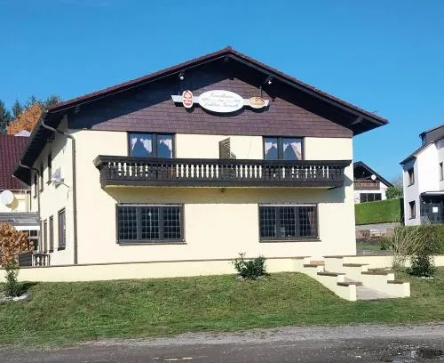 Landhaus im kühlen Grunde Garni in Pracht, Deutschland