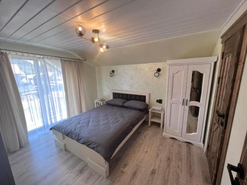 Апартаменти Ількова садиба - Accommodation - Yaremche