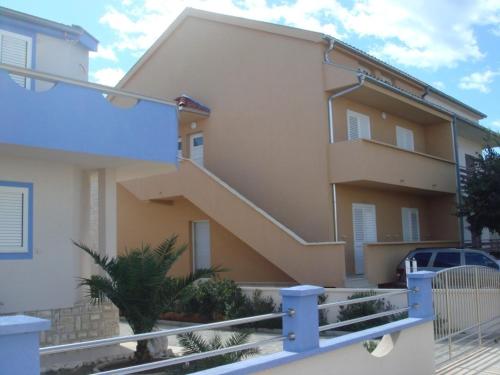 Apartments Domuzin – Biograd na Moru, VA