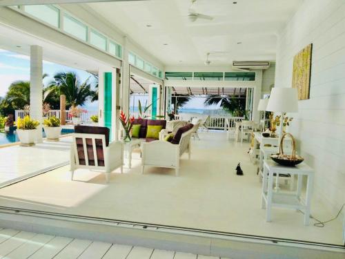 The Sunny Hill Pool Villa Panoramic Sea Views in Si Kao