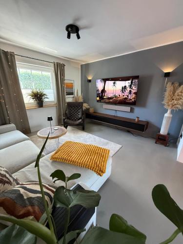 Gemütliche Doppelhaushälfte mit Garten und Sauna (Gemutliche Doppelhaushalfte mit Garten und Sauna) in Frechen