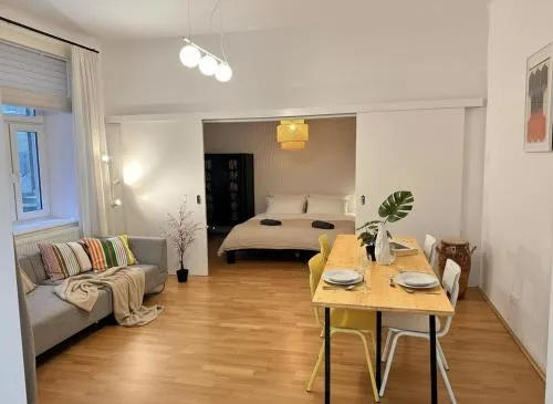 Japan Style Loft, Ruhig und elegant, Longsstay friendly in Wien, Österreich