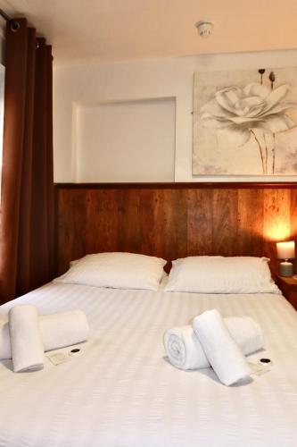 Riverside Hotel Bed and Breakfast Room Type - Standard Double Room
