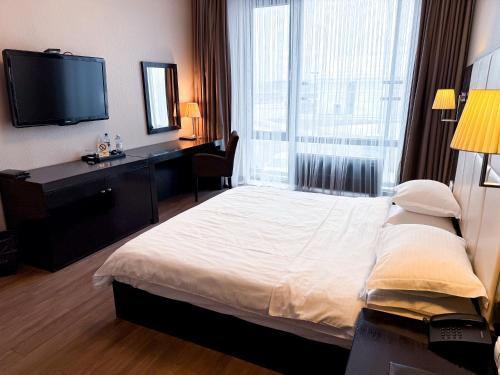 Voyage Hotel in Karagandy