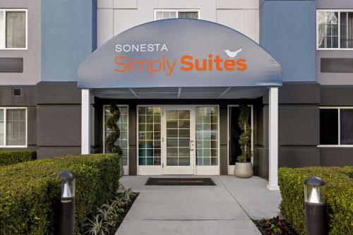 Sonesta Simply Suites Irvine East Foothill in Lake Forest, USA