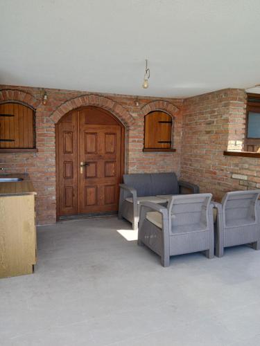 Balkons/terase, Peaceful Countryside Retreat with Pool & Jacuzzi by Destination GREEN Croatia in Graberje Ivanicko