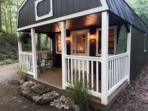 . Creekwood Cottage