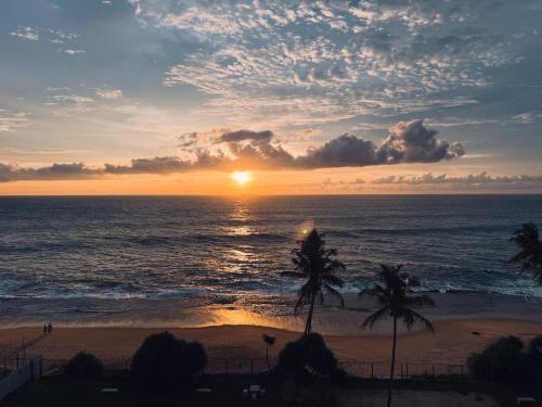 Ocean Luxe - Beachfront Stay with Infinity Pool - image 14