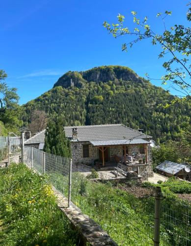Florija’s Guesthouse in Dardhe
