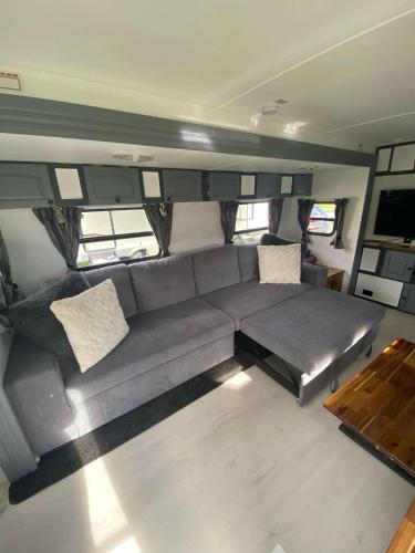 Clamping Caravan in Papaiti