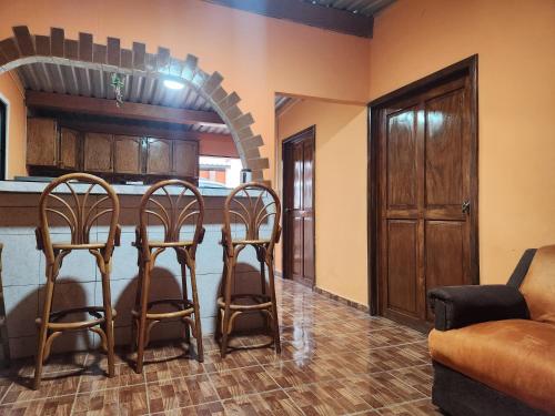 Linda casa con garaje en la majada in Los Naranjos