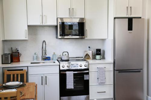 Charming Carriage House in NE Washington DC – khách sạn tại Catholic University-Brookland