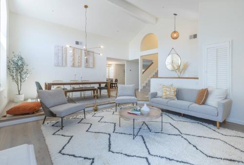 設施, Goode.Homes Hilltop Home w. private pool/spa in 聖塔克拉利塔