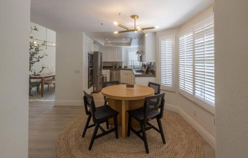 設施, Goode.Homes Hilltop Home w. private pool/spa in 聖塔克拉利塔