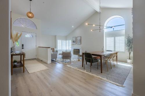 設施, Goode.Homes Hilltop Home w. private pool/spa in 聖塔克拉利塔