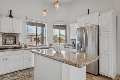 Luxury Desert Ranch Oasis Retreat in Tramonto