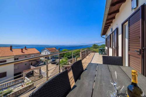 Apartment with A - C in Crikvenica 53907 – khách sạn tại Sopaljska