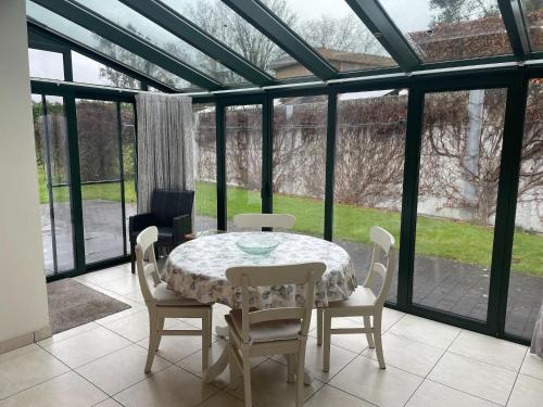 Létesítmények, Five-Bedroom Holiday Home in Somme-Leuze in Somme-Leuze