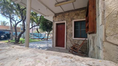 A szálláshely kívülről, Stone House Mancora in Mancora