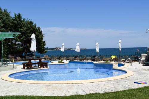 Peter Hotel - image 13