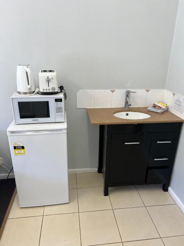 Restawile Motel Room Type - Twin Room