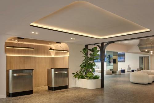 Vestíbulo, Courtyard by Marriott Ghent in Suburbs