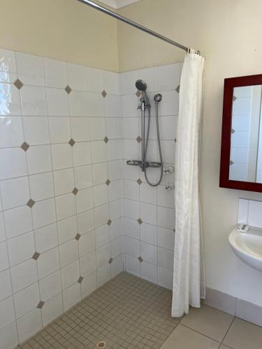 Restawile Motel Room Type - Standard Queen Room
