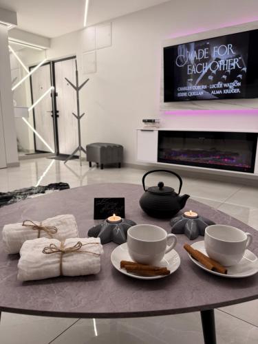 Instalações, JE downtown suite in Jelgava