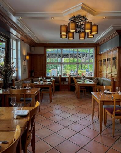 Étterem, Hotel "Schloss Friedestrom" in Dormagen