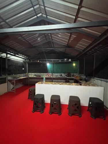 virtuve, ViAN Mistyrocks in Inchathotty