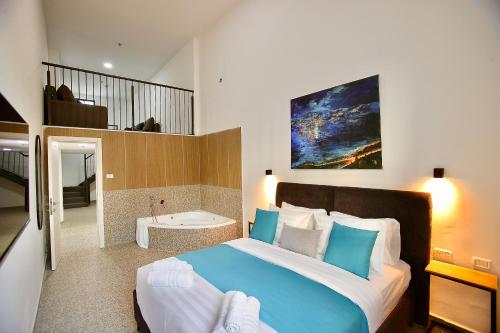 티베리아스 Azura Boutique Hotel Tiberias 호텔 스위트룸