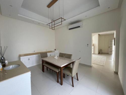 Villa in Madinat Zayid