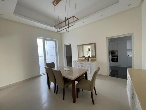 Villa in Madinat Zayid