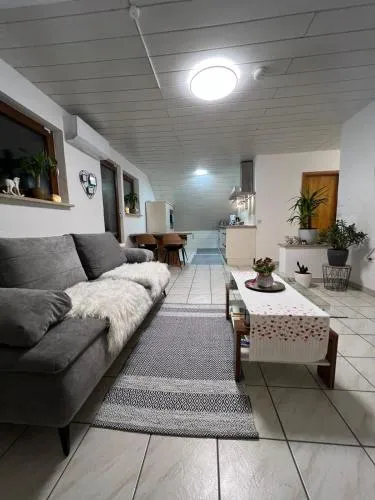 Ferienparadies Volkach 2 Zimmern DG 80m 2 in Volkach, Deutschland
