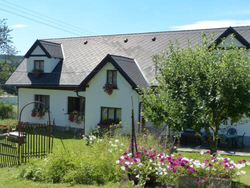 Bizoní dvůr - main image