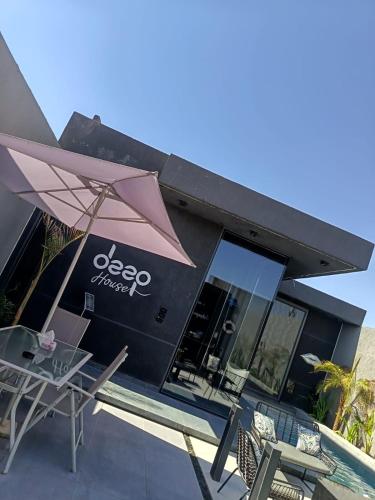 บริการและสิ่งอำนวยความสะดวก, Deep House Villas in อัลรามา