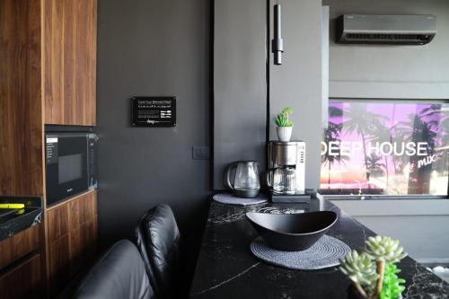Deep House Villas in อัลรามา