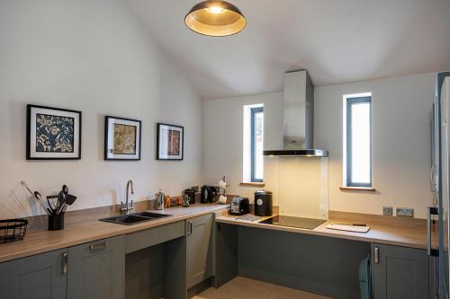 Lowenna at Cusgarne Manor, rural, accessible in Gvenapa