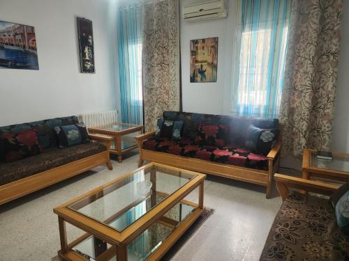 Manar Clinique House in El Manar 2