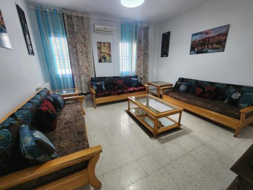 Manar Clinique House in El Manar 2