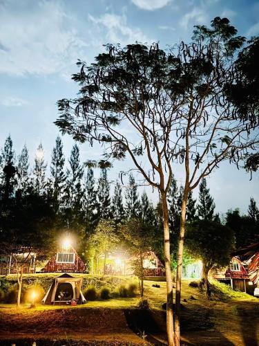 ラチャブリー Camping Lake Mountain 2つ星 シングルルーム 外観