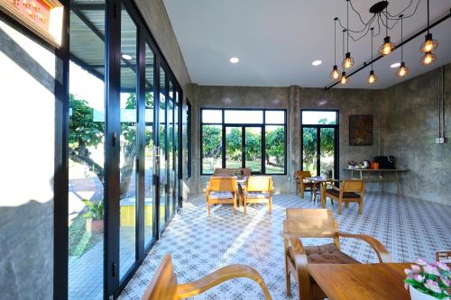 Chiang Mai Garden Bungalows in Saraphi